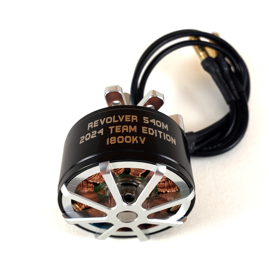 Revolver 2024 540M Team Spec 1800kv Silver